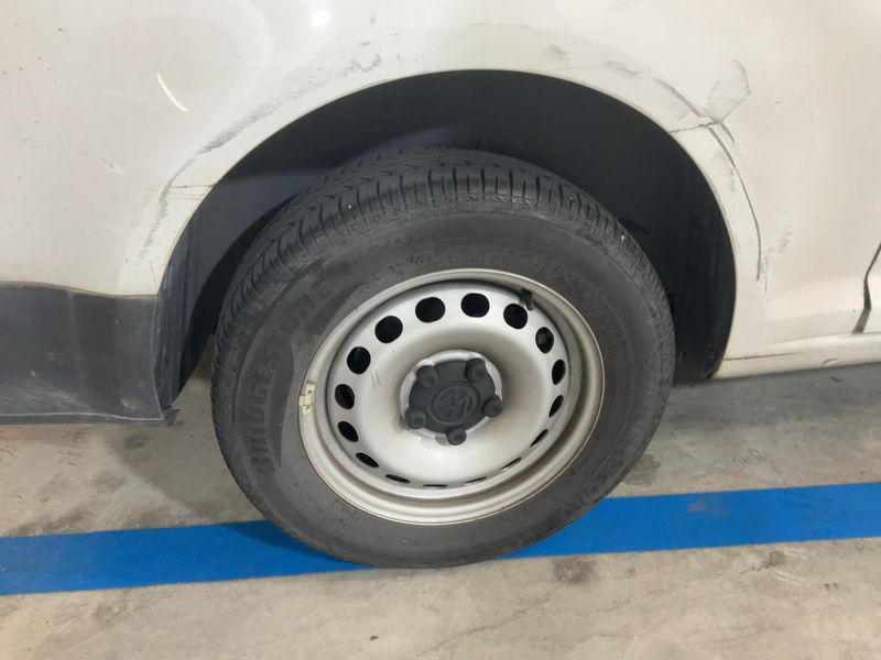 Volkswagen Caddy 1.6 TDI Maxi Kasten 2011 – снимка 9
