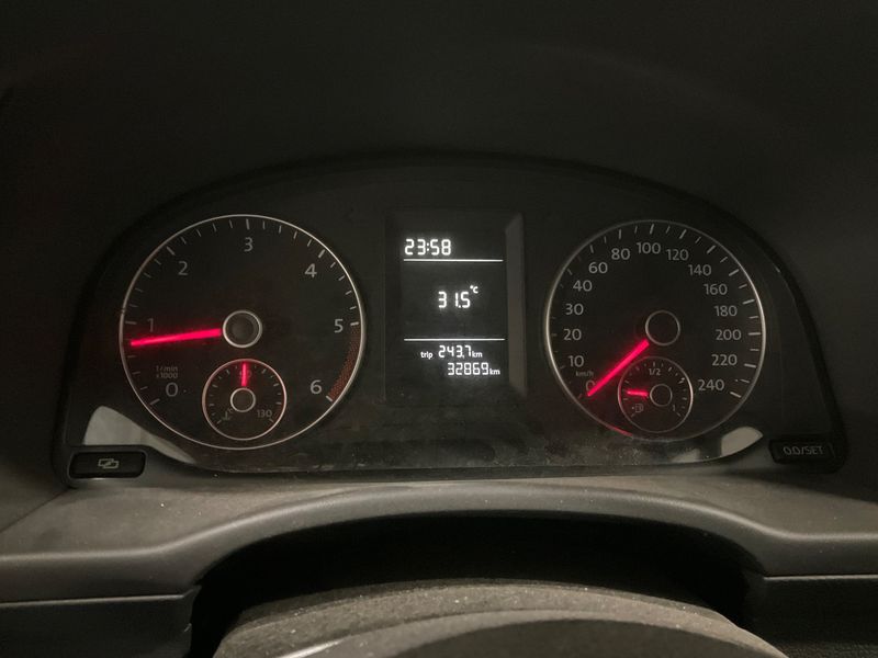 Volkswagen Caddy 1.6 TDI Maxi Kasten 2011 – снимка 18