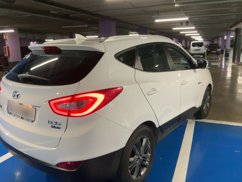 Hyundai ix35 1.6 Essence Bluedrive 2WD — zdjęcie 6