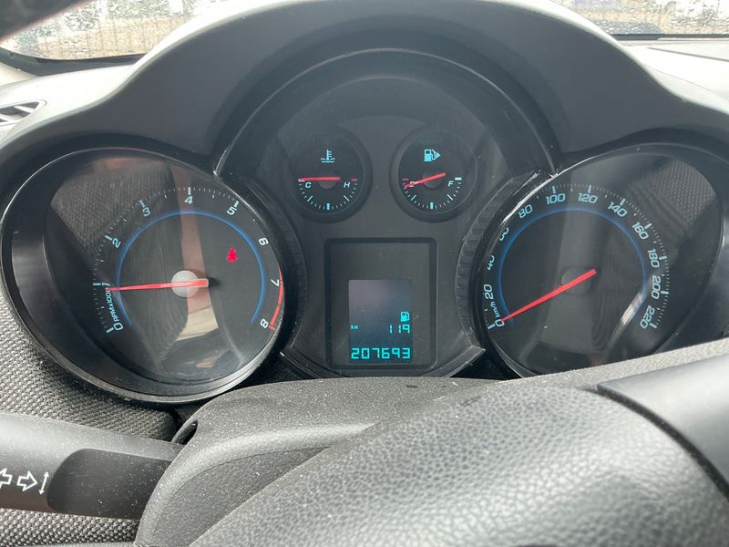 Chevrolet Cruze 1.8 LTZ 2011 – снимка 4
