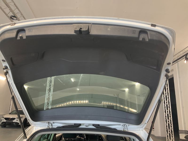 Seat Leon 2.0 TDI FR 2016 – снимка 31