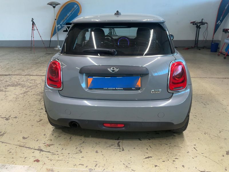 MINI One — zdjęcie 5