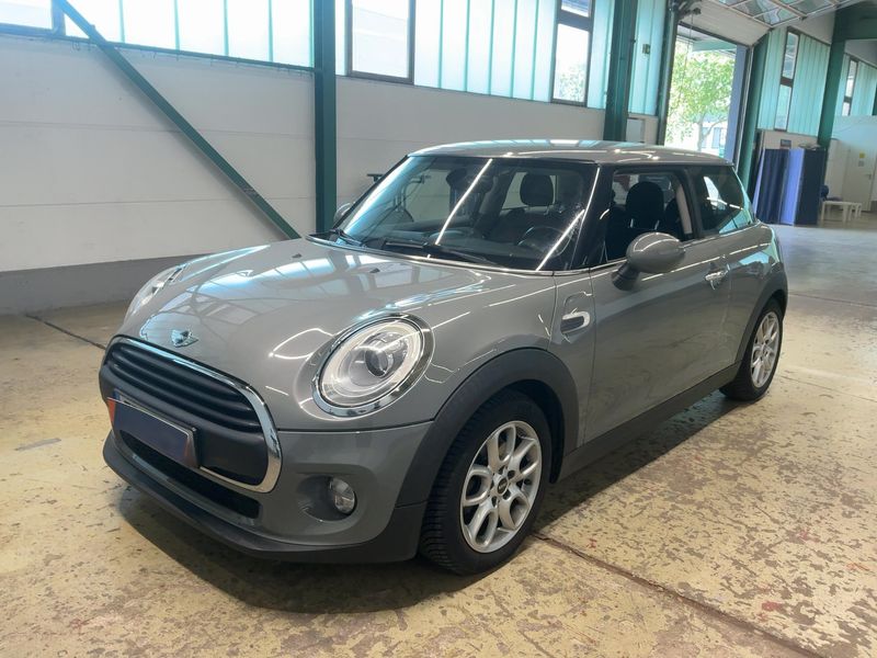 MINI One — zdjęcie 1