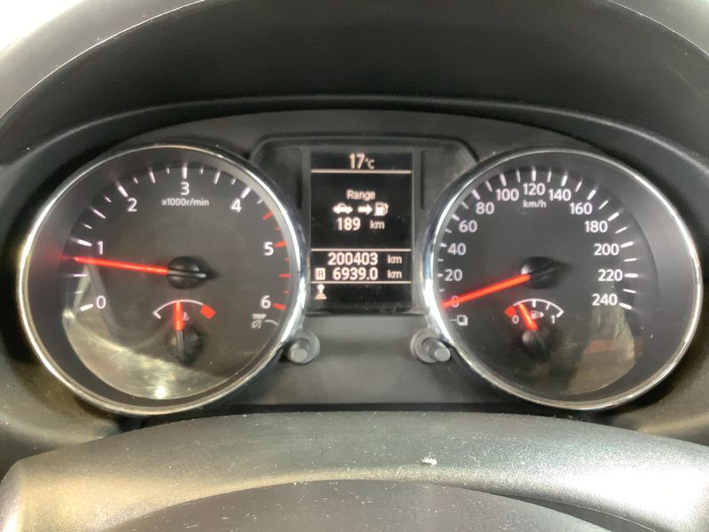 Nissan Qashqai 1.6 dCi 360 — zdjęcie 13