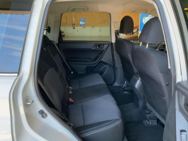 Subaru Forester 2.0 Diesel Active — zdjęcie 14