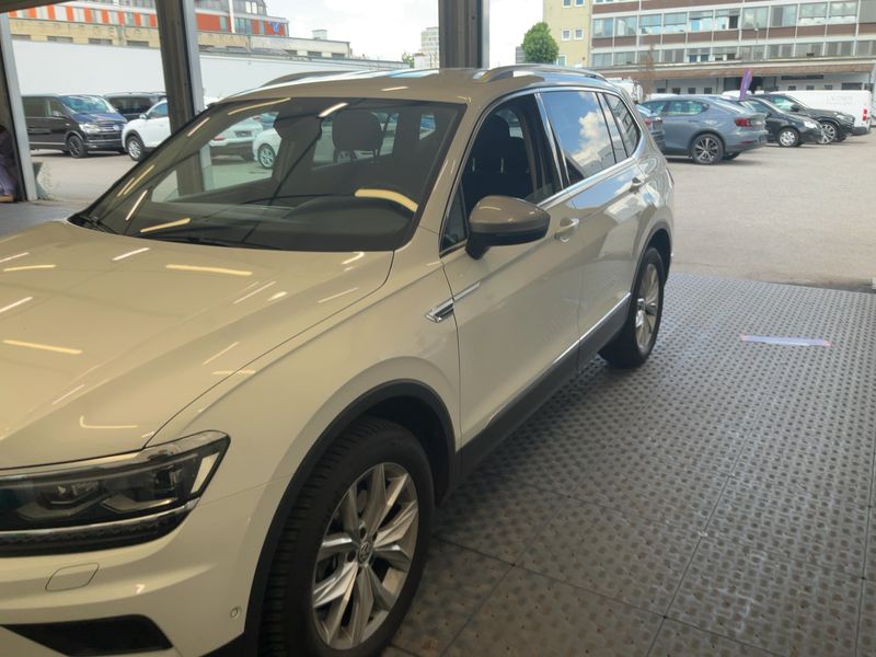 Volkswagen Tiguan Allspace 1.5 TSI ACT Highline 2021 – снимка 2