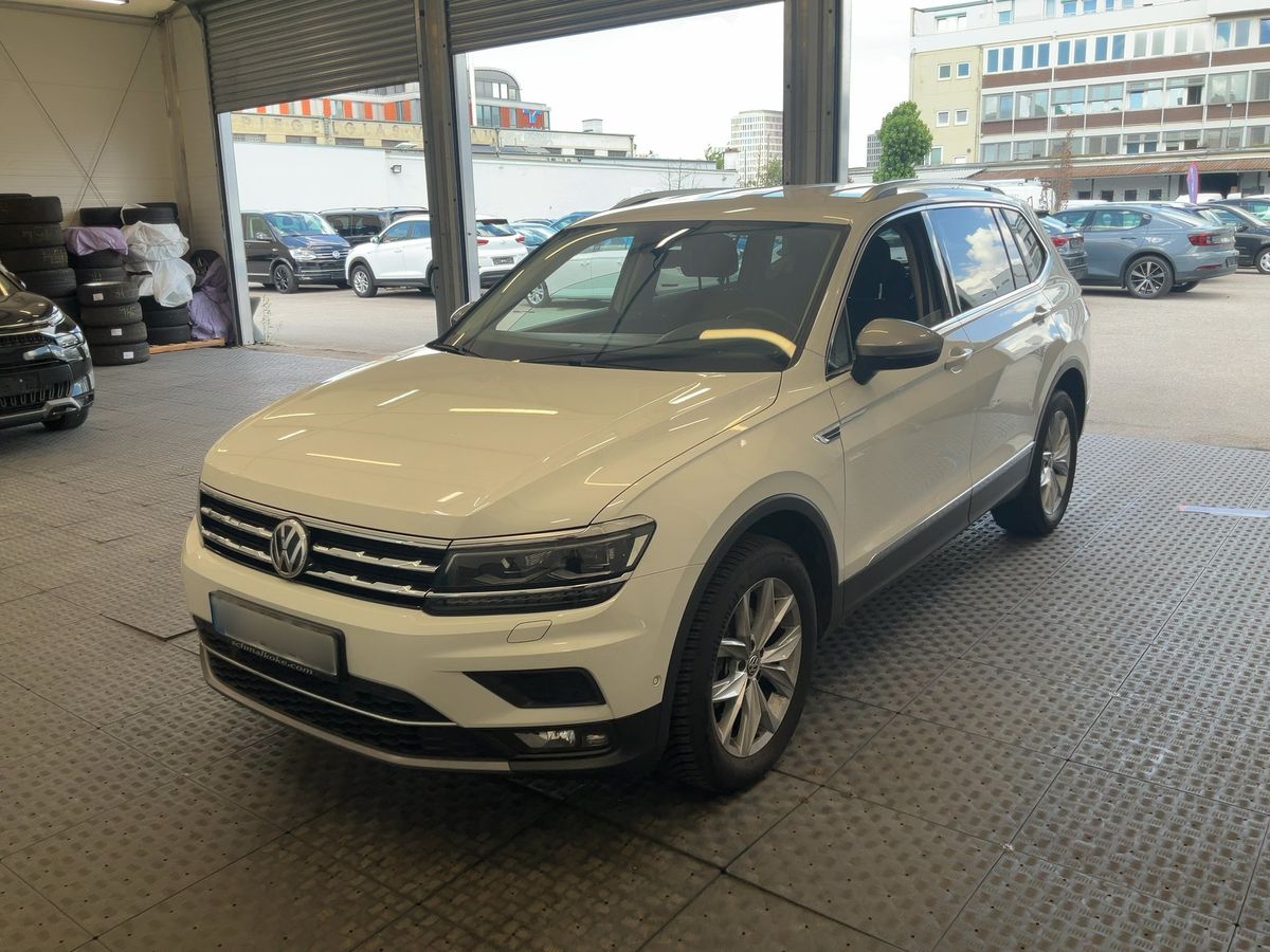 Volkswagen Tiguan 2021 — photo 1