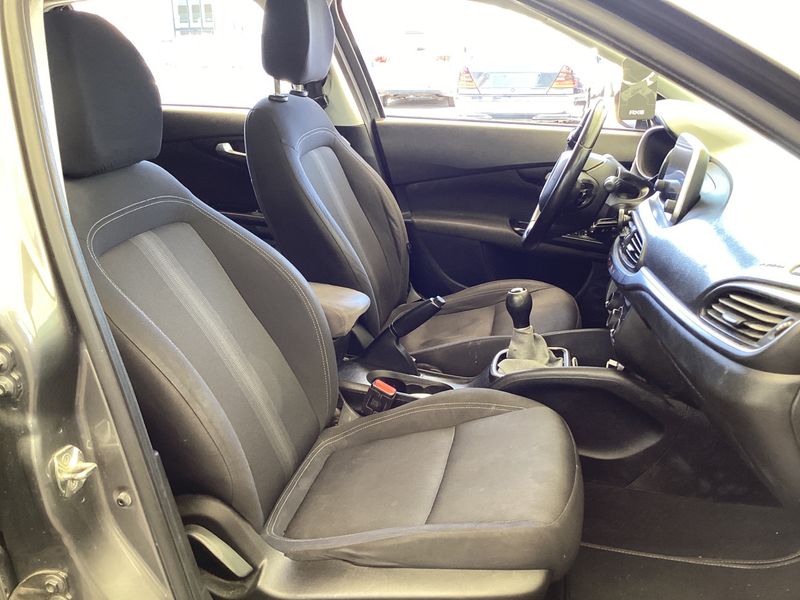 Fiat Tipo 1.3 M-Jet Easy — zdjęcie 3
