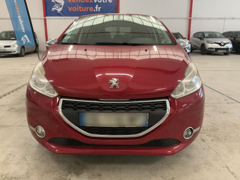 Peugeot 208 1.6 HDi Style — zdjęcie 9