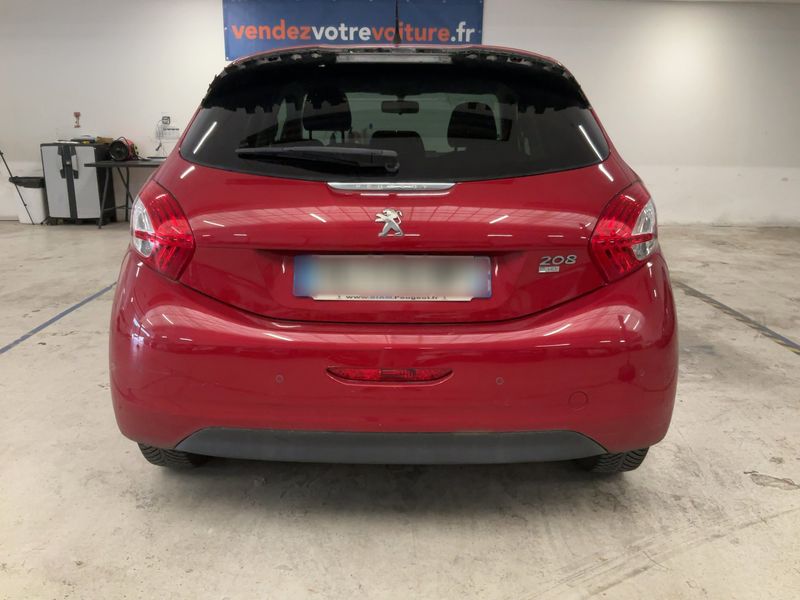 Peugeot 208 1.6 HDi Style — zdjęcie 5