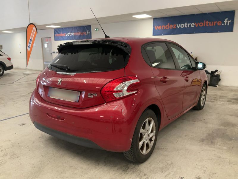 Peugeot 208 1.6 HDi Style — zdjęcie 6
