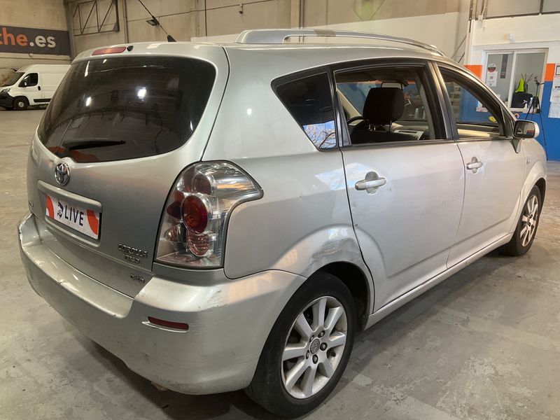 Toyota Corolla Verso 2.2 D-4D Sol — zdjęcie 2