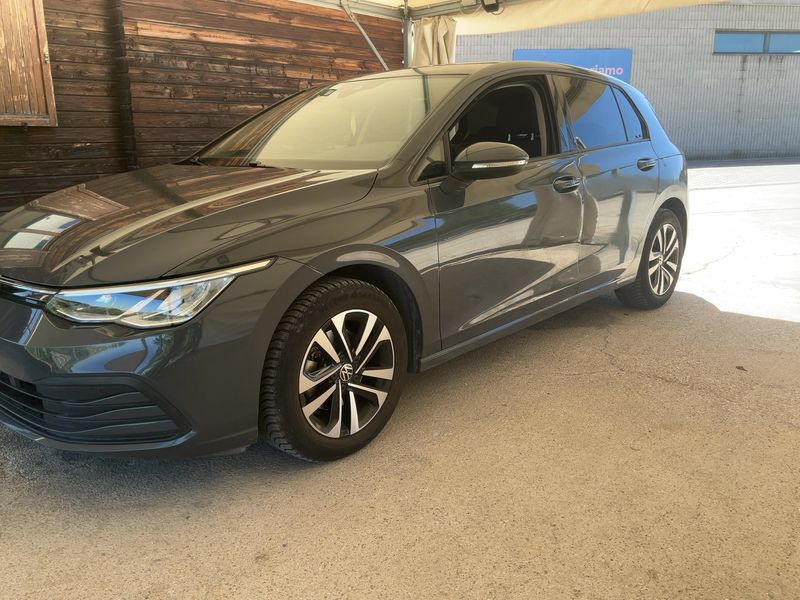 Volkswagen Golf VIII 1.0 TSI United — zdjęcie 2