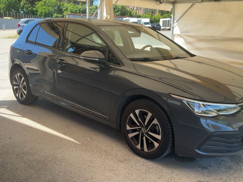 Volkswagen Golf VIII 1.0 TSI United — zdjęcie 8