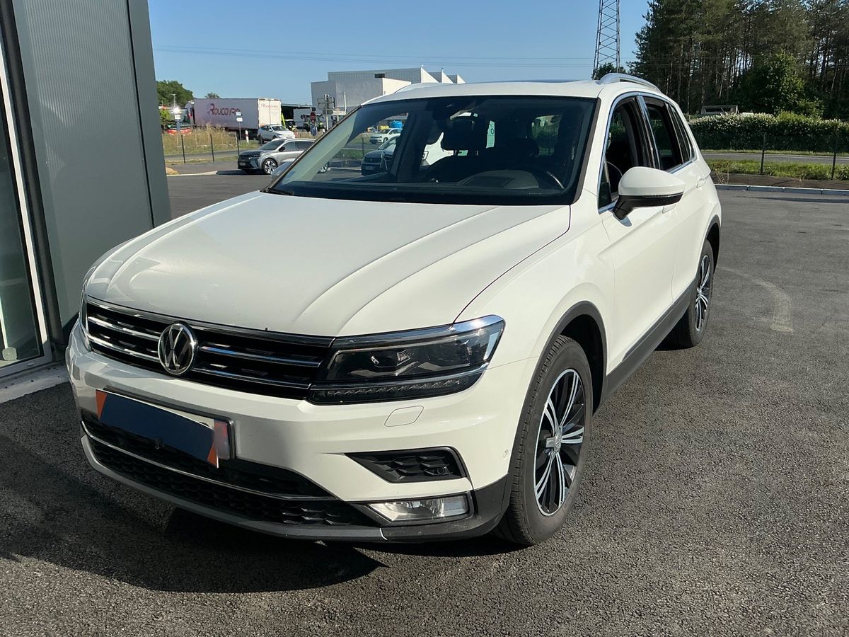 Volkswagen Tiguan 2016 — photo 1