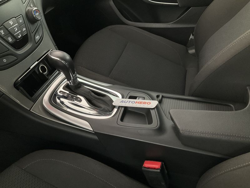 Opel Insignia 1.6 CDTI DPF Edition 2016 – снимка 23