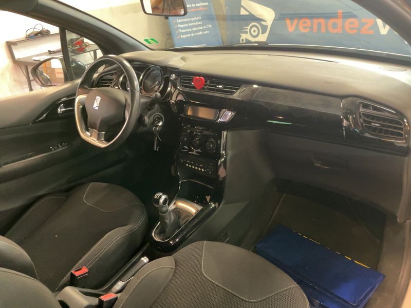 Citroen DS3 1.6 HDi SoChic — zdjęcie 12