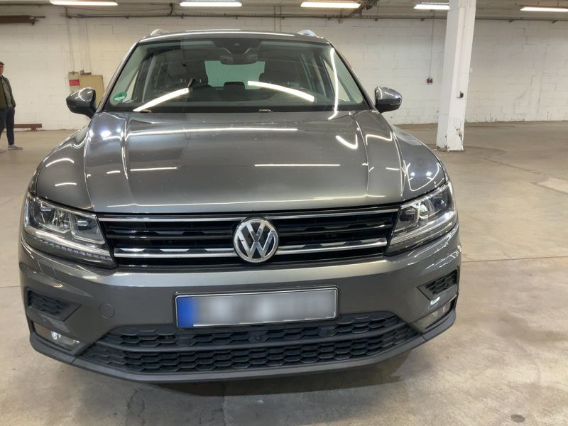 Volkswagen Tiguan 2.0 TSI Comfortline 4Motion BlueMotion Tech — zdjęcie 9