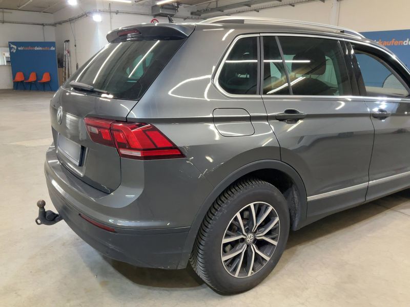 Volkswagen Tiguan 2.0 TSI Comfortline 4Motion BlueMotion Tech — zdjęcie 6