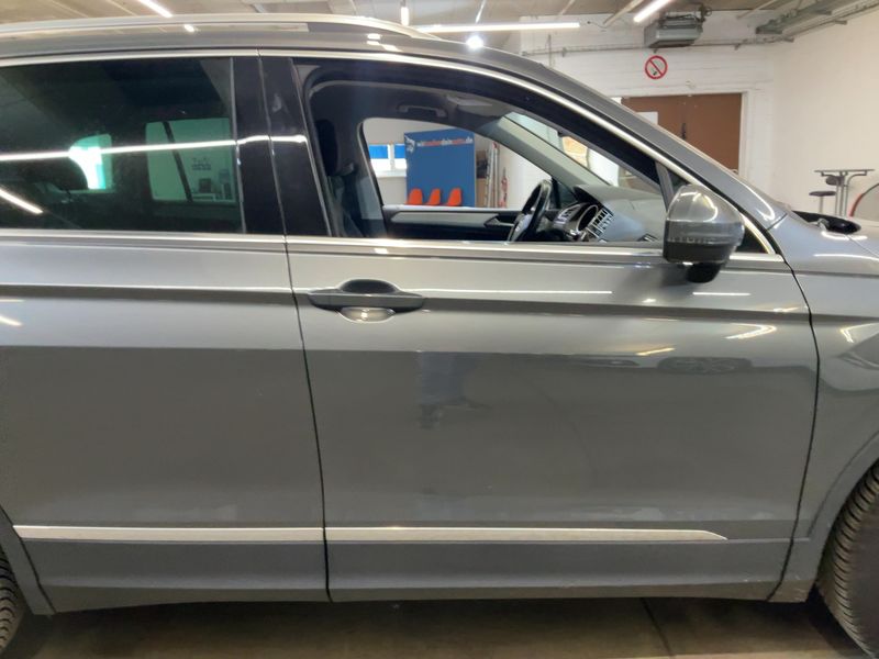 Volkswagen Tiguan 2.0 TSI Comfortline 4Motion BlueMotion Tech — zdjęcie 7