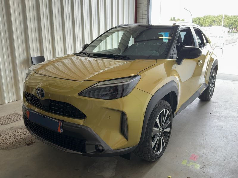 Yaris Cross 1.5 Hybrid AWD-i Première