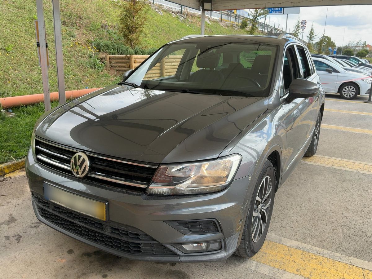 Volkswagen Tiguan 2018 — photo 1