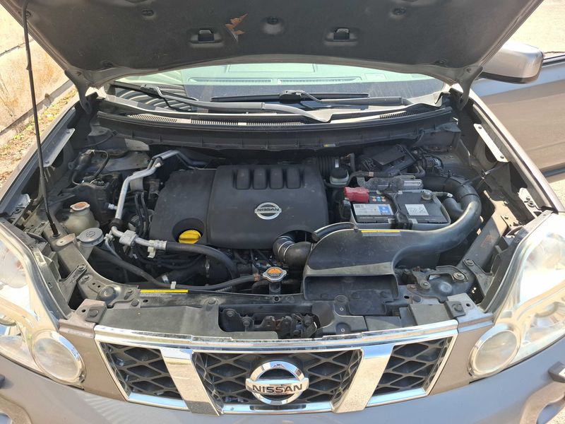 Nissan X-Trail 2.0 dCi PLATINUM 4x4 — zdjęcie 8