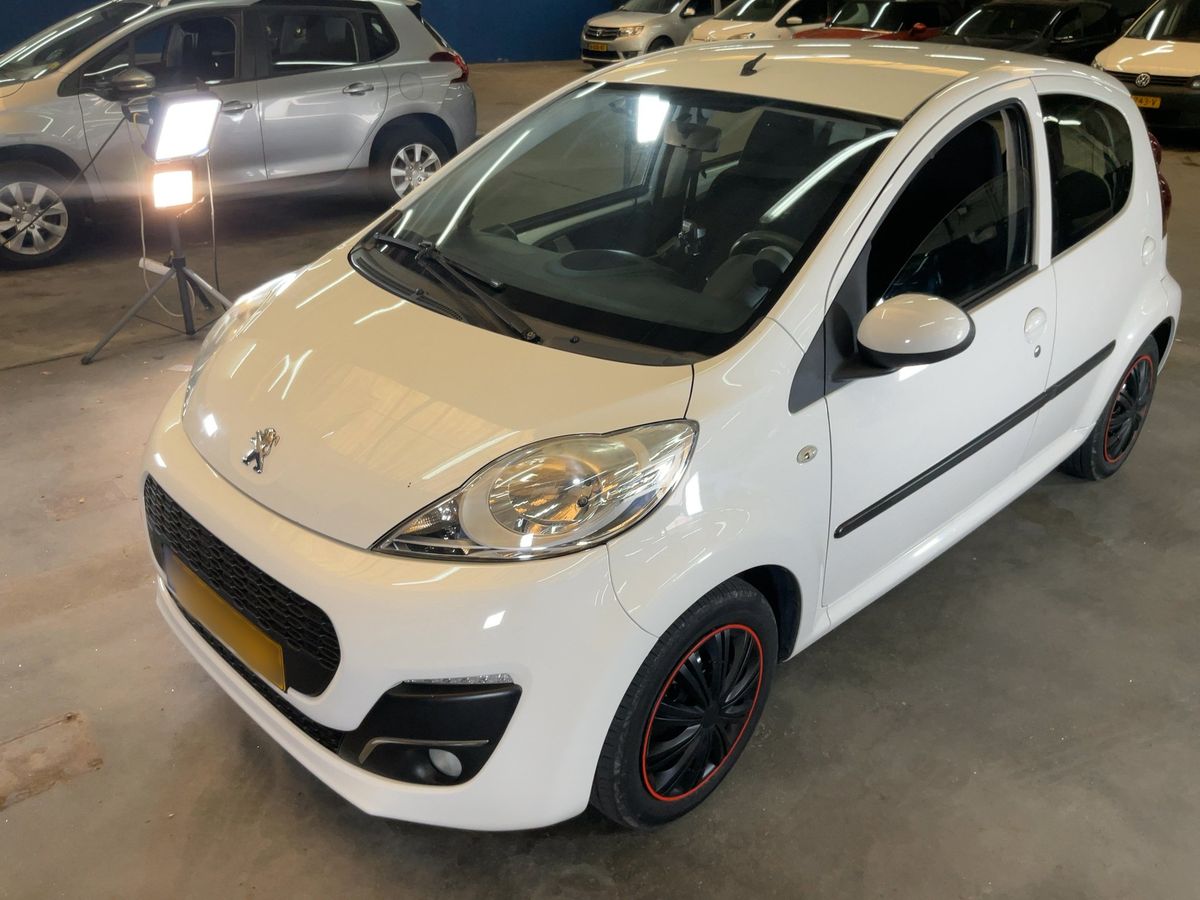 Peugeot 107 2013