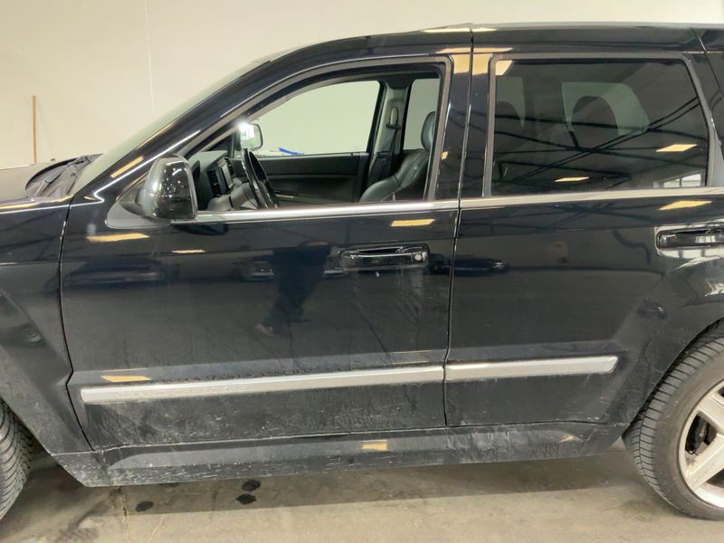 Jeep Grand Cherokee 6.1 SRT8 — zdjęcie 4