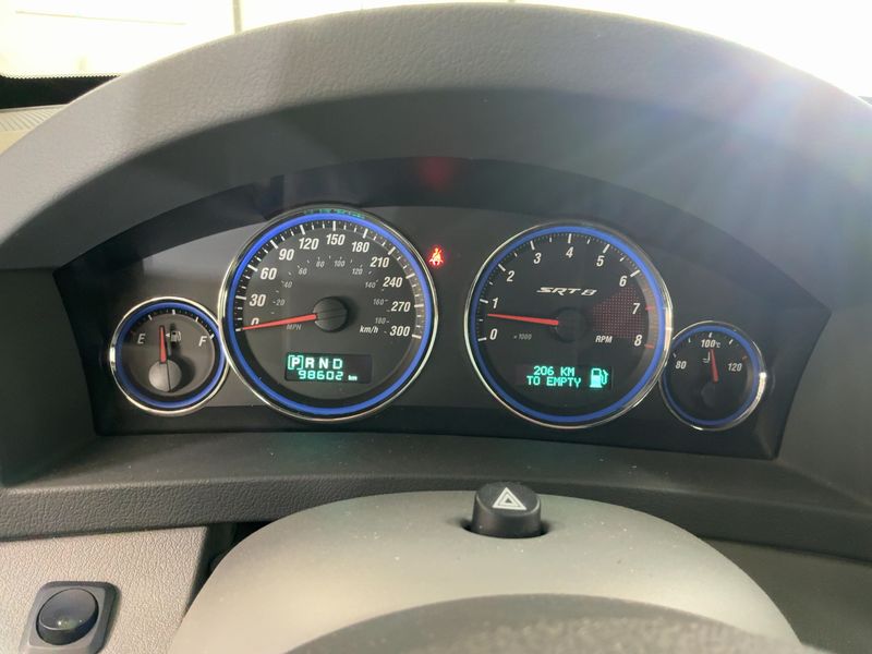 Jeep Grand Cherokee 6.1 SRT8 — zdjęcie 13