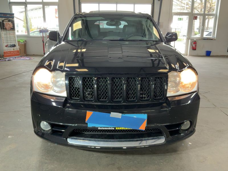 Jeep Grand Cherokee 6.1 SRT8 — zdjęcie 9
