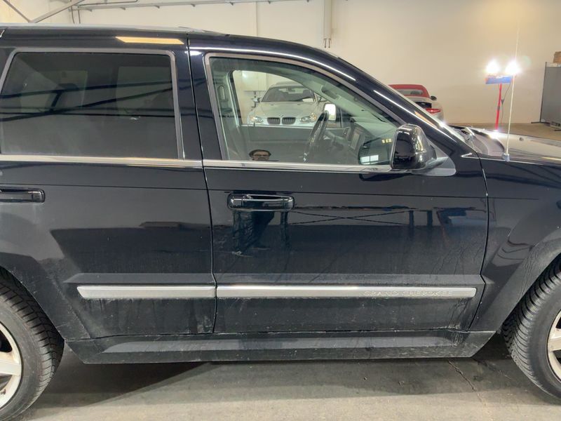 Jeep Grand Cherokee 6.1 SRT8 — zdjęcie 7