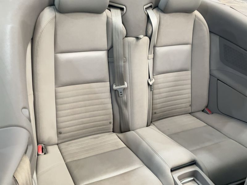 Volvo C70 2.4 D5 Momentum — zdjęcie 14