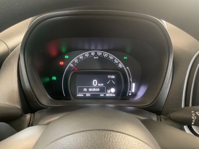 Toyota Aygo X 1.0 Active — zdjęcie 13