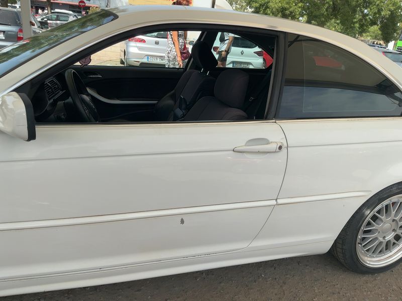BMW 3er 323Ci — zdjęcie 4