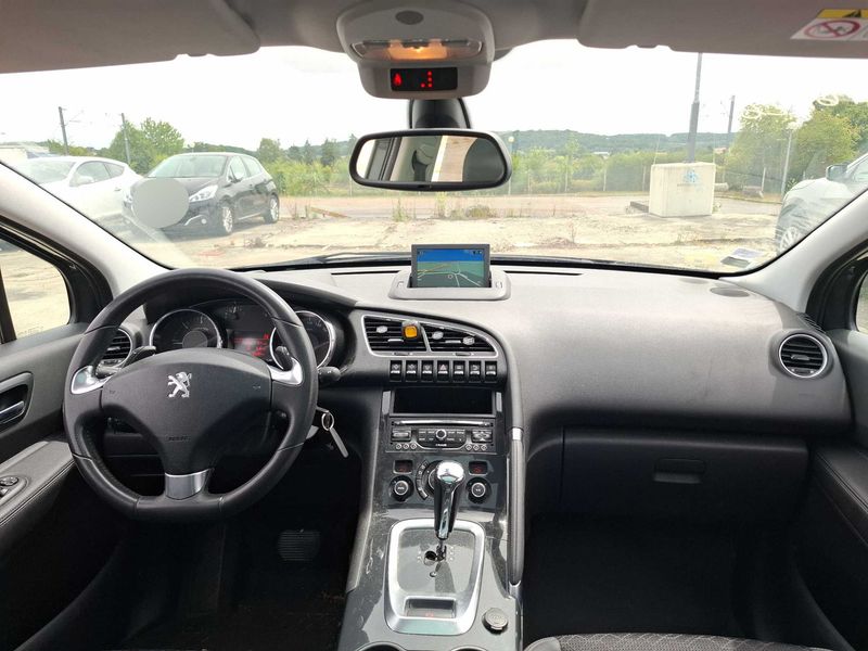 Peugeot 3008 1.6 e-HDi Allure 2015 – снимка 11