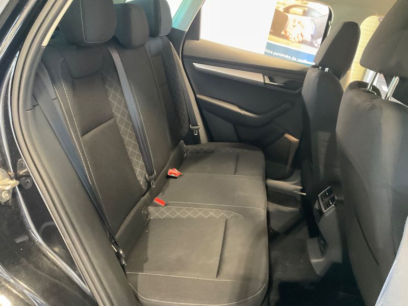 Skoda Karoq 1.6 TDI Business — zdjęcie 14
