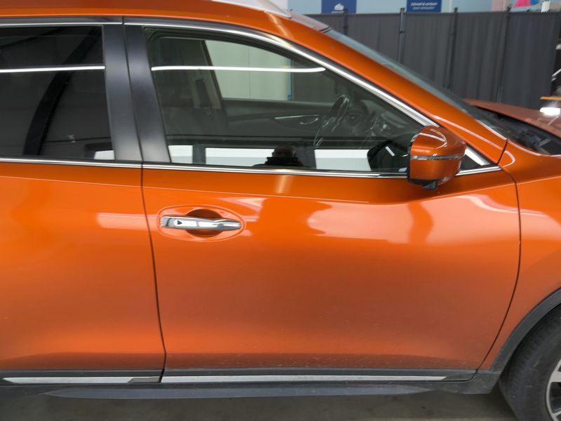 Nissan X-Trail 2.0 dCi Tekna 4x4 — zdjęcie 7
