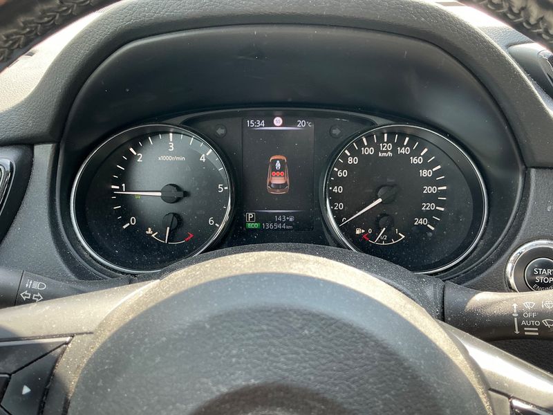 Nissan X-Trail 2.0 dCi Tekna 4x4 — zdjęcie 13