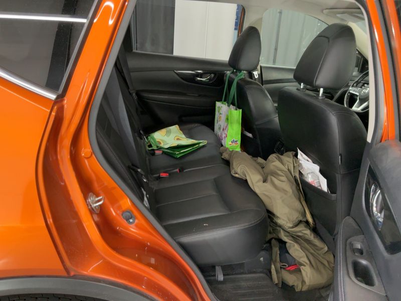 Nissan X-Trail 2.0 dCi Tekna 4x4 — zdjęcie 14
