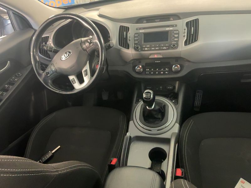 Kia Sportage 1.6 GDI Attract 2WD — zdjęcie 12