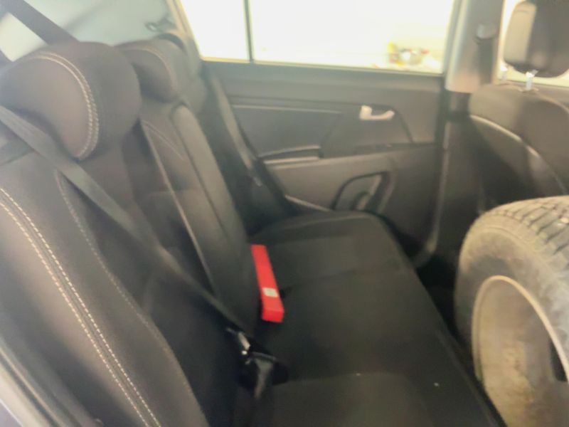 Kia Sportage 1.6 GDI Attract 2WD — zdjęcie 14