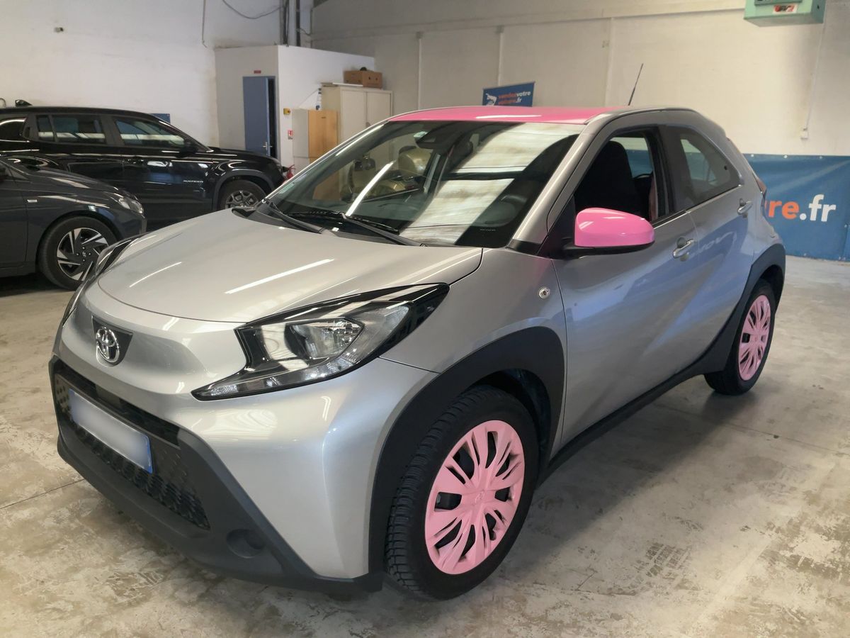 Toyota Aygo 2022 — photo 1