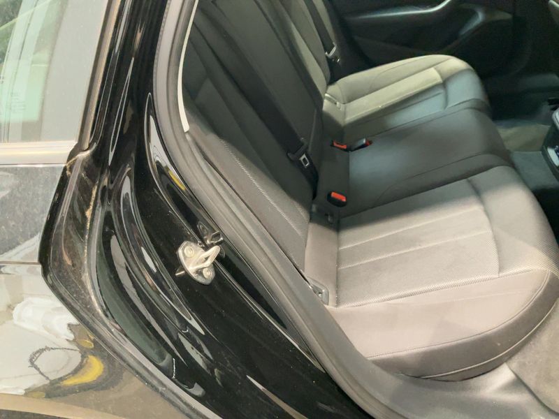 Audi A4 35 TFSI 2019 – снимка 19
