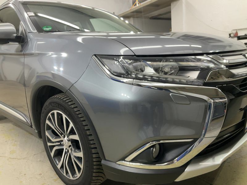Mitsubishi Outlander 2.2 DI-D Diamant Edition+ 4WD — zdjęcie 8