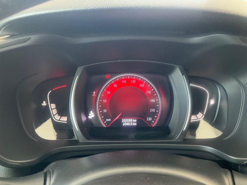 Renault Kadjar 1.5 BLUE dCi S-Edition — zdjęcie 13