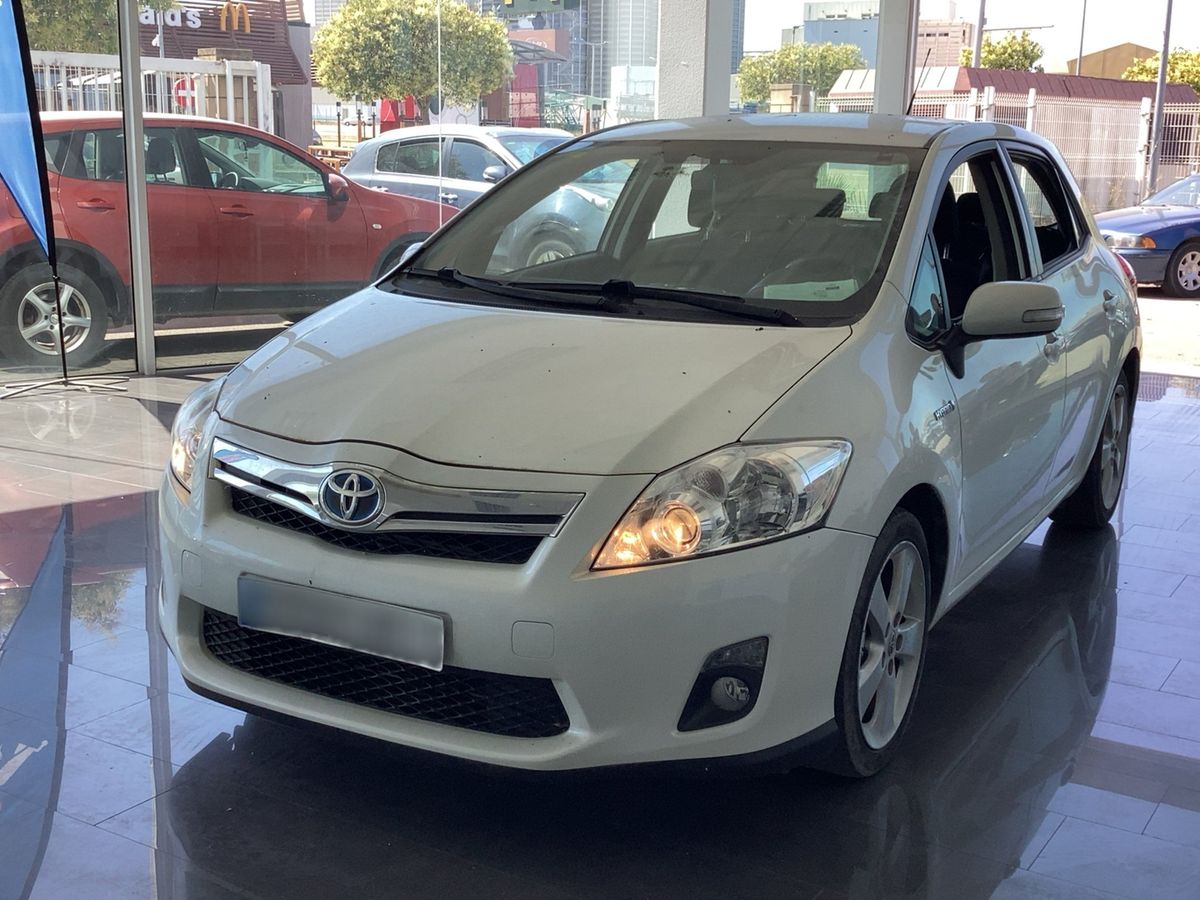 Toyota Auris 2011