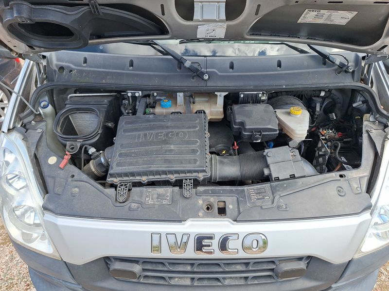 Iveco Daily 3.0 Diesel Einzelkabine 70 C Radstand 3450 — zdjęcie 8