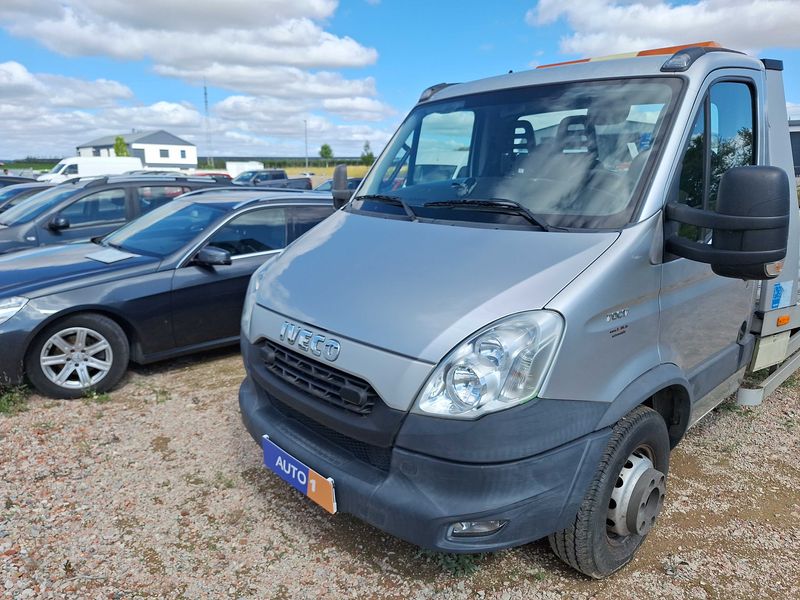 Iveco Daily 3.0 Diesel Einzelkabine 70 C Radstand 3450 — zdjęcie 2