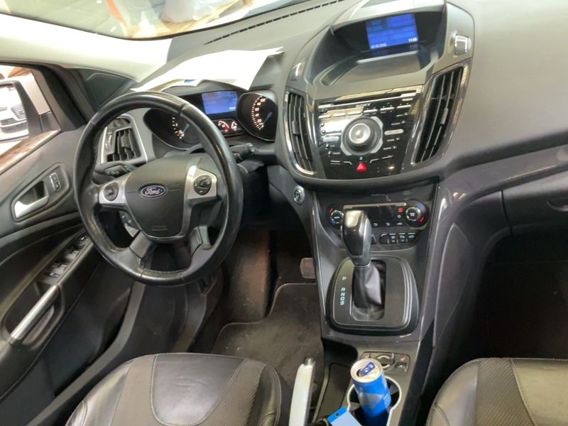 Ford Kuga 2.0 TDCi Titanium — zdjęcie 12